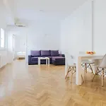Apartment Center - Kersnikova